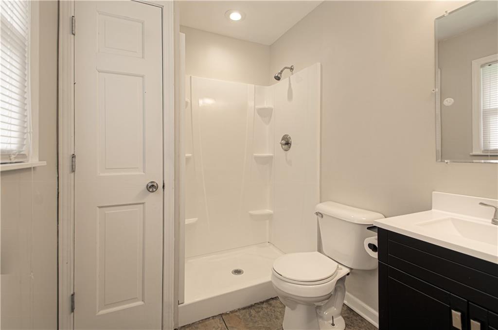 300 Parkwood Drive Property Photo 16