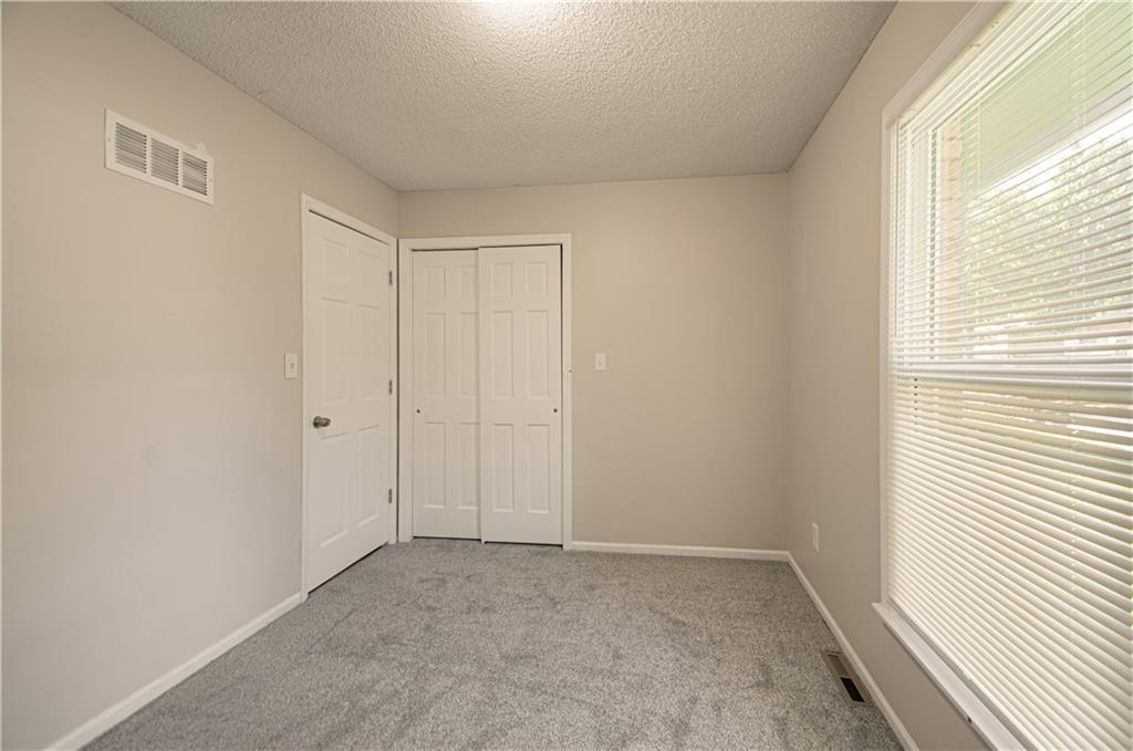 300 Parkwood Drive Property Photo 19