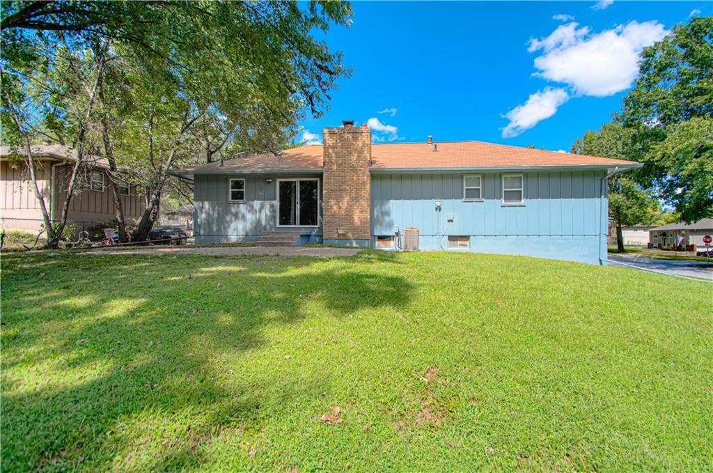 300 Parkwood Drive Property Photo 23