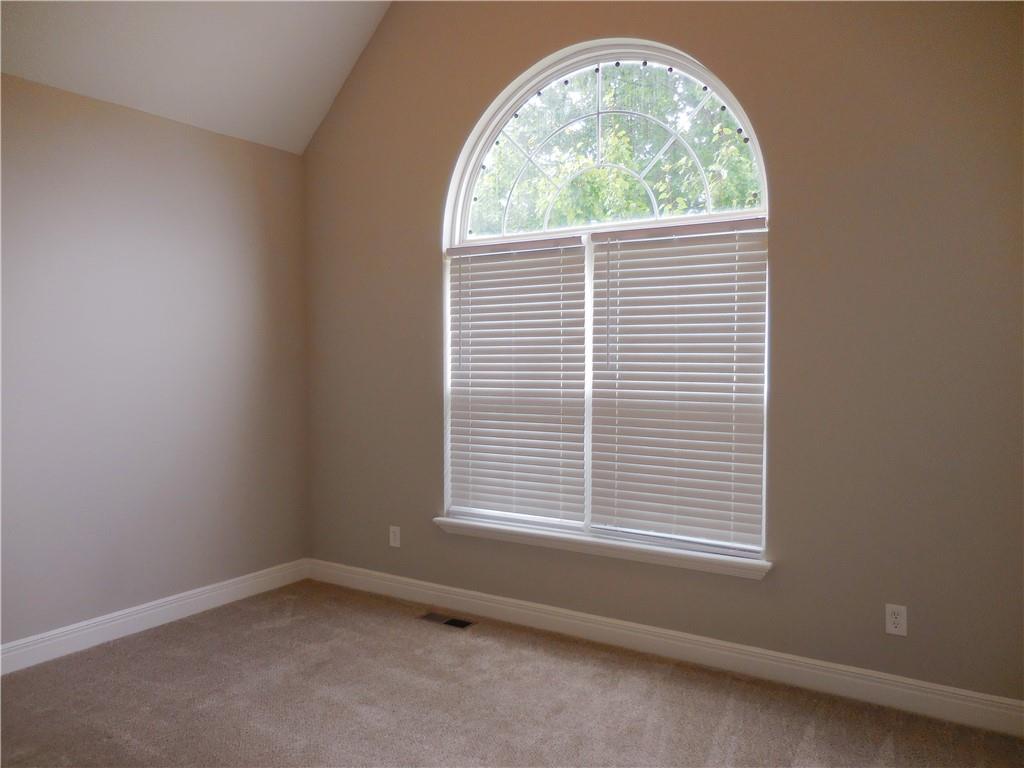 1446 Brompton Lane Property Photo 6