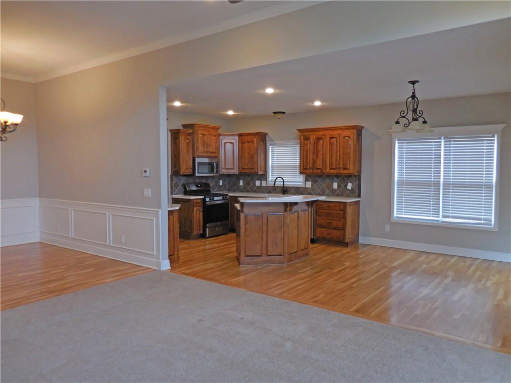 1446 Brompton Lane Property Photo 14