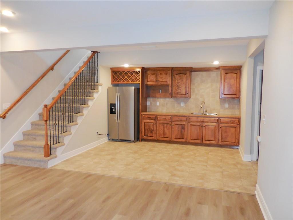1446 Brompton Lane Property Photo 28