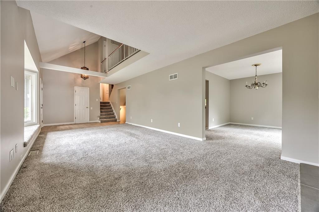 5409 Nw Fox Hill Road Property Photo 8