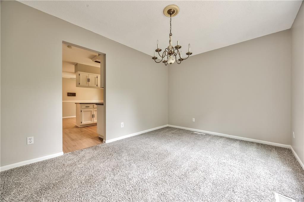 5409 Nw Fox Hill Road Property Photo 11