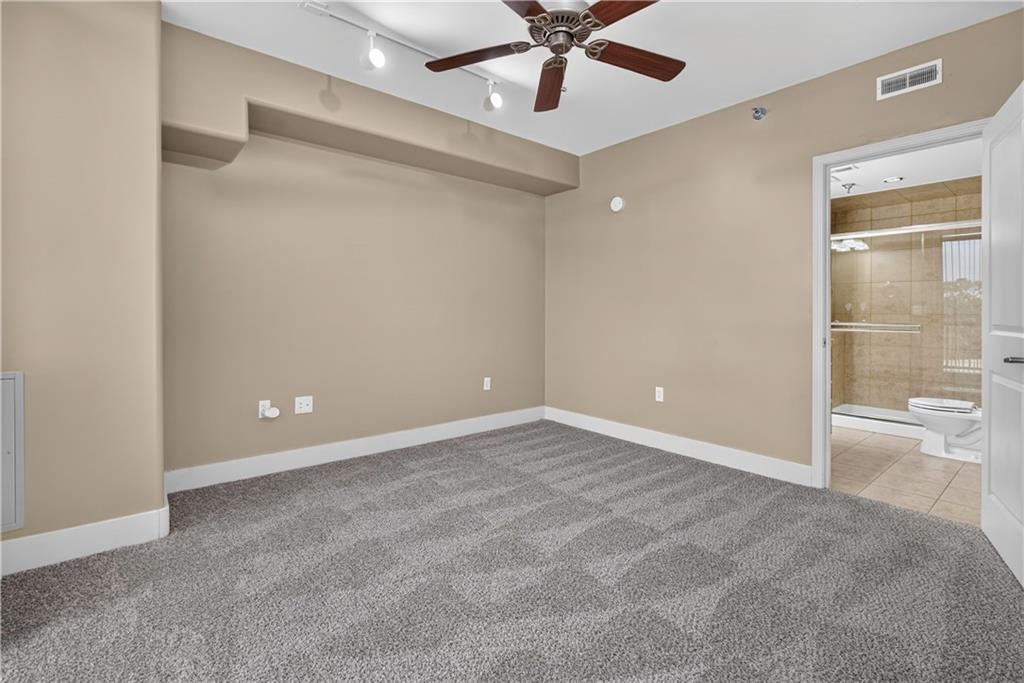 600 Admiral Boulevard Property Photo 12