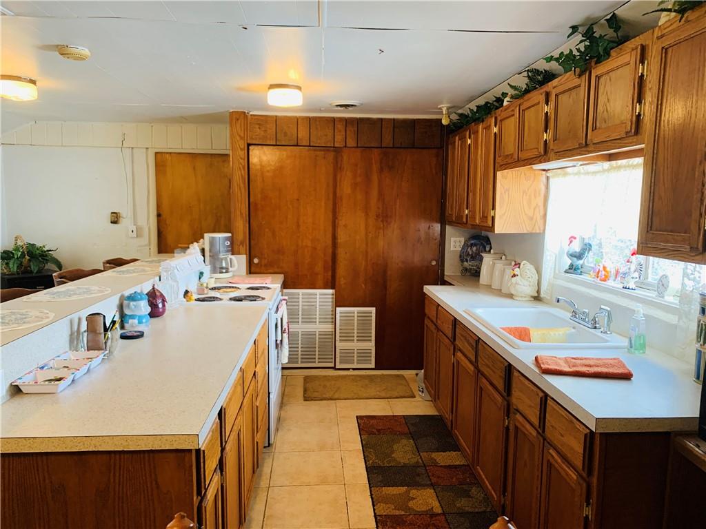 451 Ne 151 Road Property Photo 13
