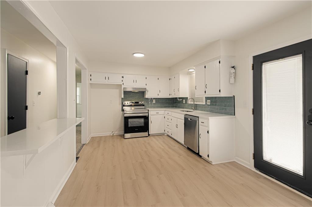 709 S Oak Street Property Photo 8
