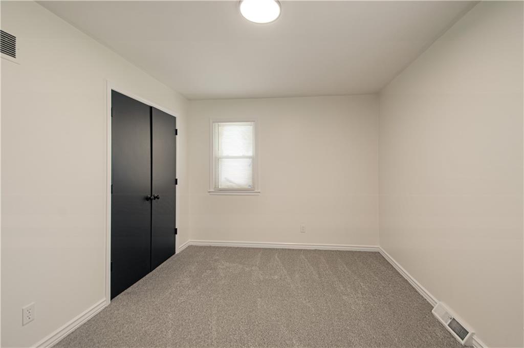 709 S Oak Street Property Photo 14