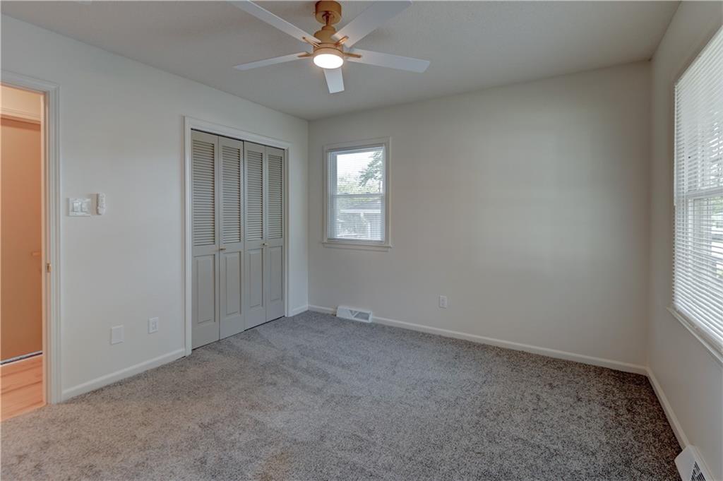 305 Sharon Drive Property Photo 12