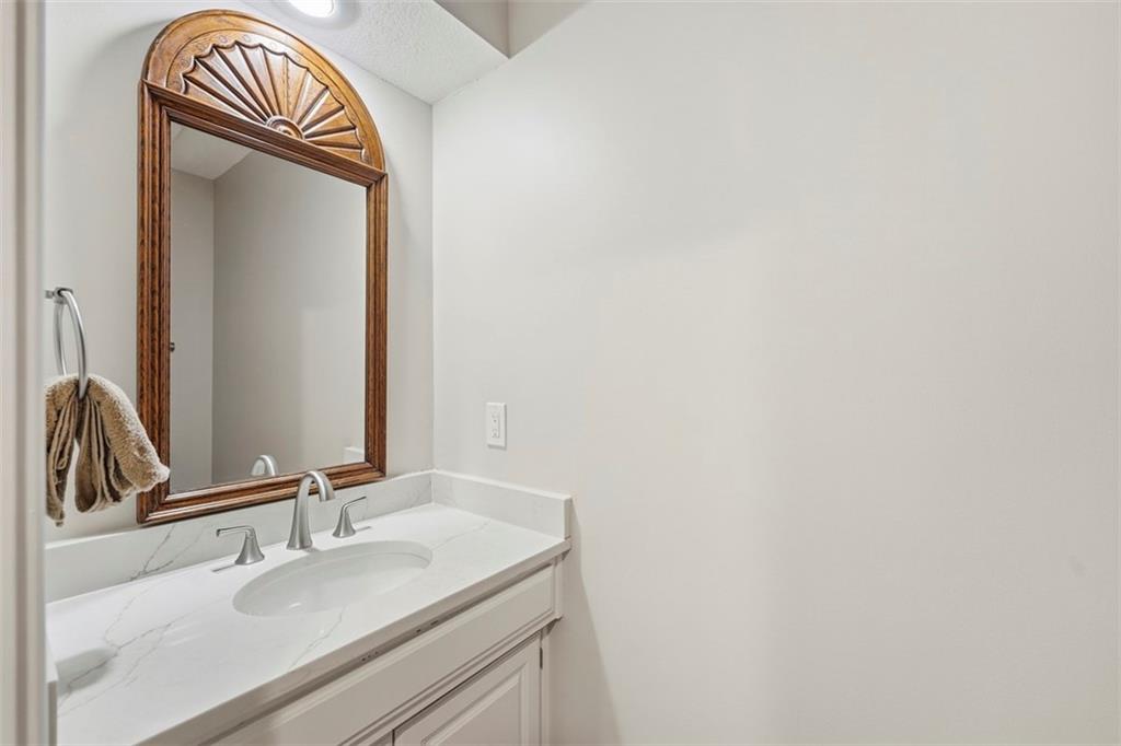 10419 Garnett Street Property Photo 18