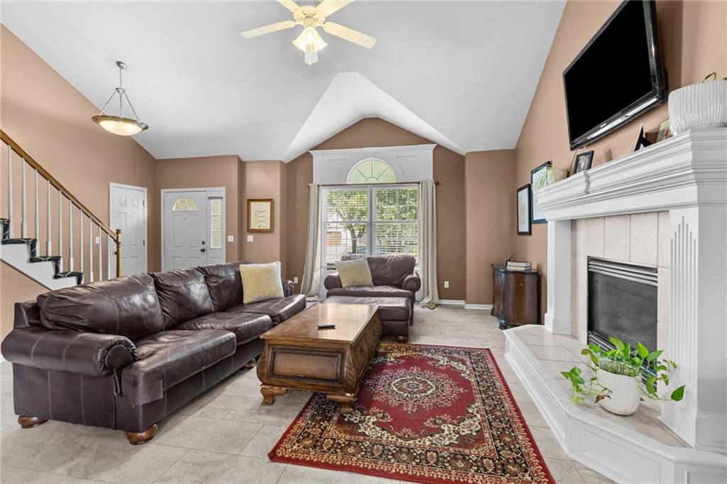 7640 N Everton Avenue Property Photo 3