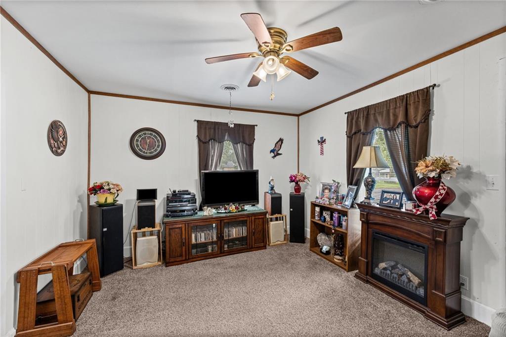 435 S 4th Street Property Photo 6