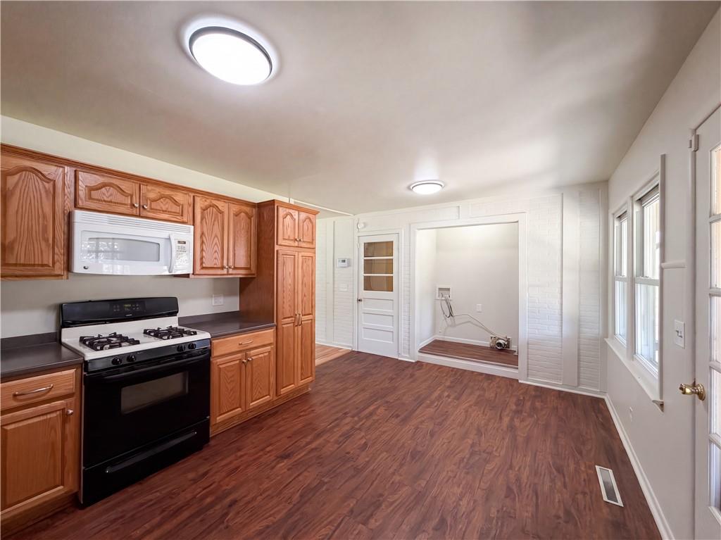 1020 Garden Street Property Photo 7