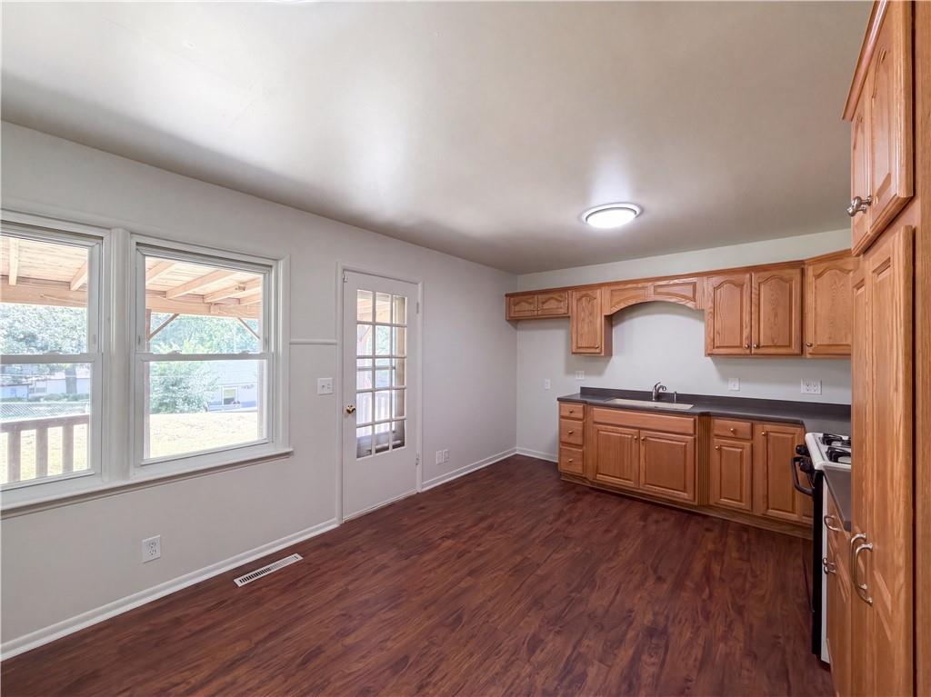 1020 Garden Street Property Photo 8