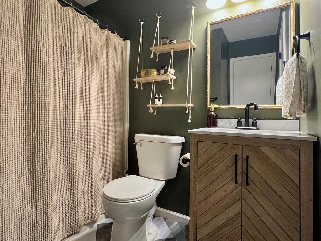 317 Glenview Drive Property Photo 14