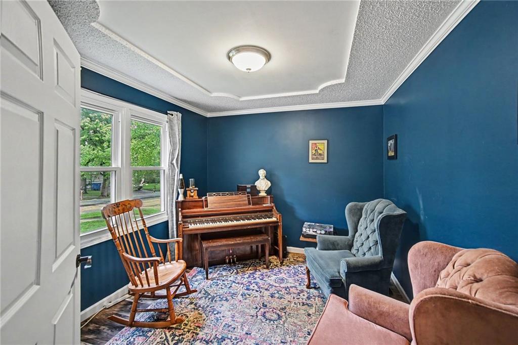 601 Taylor Drive Property Photo 4