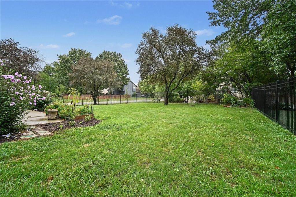 601 Taylor Drive Property Photo 34