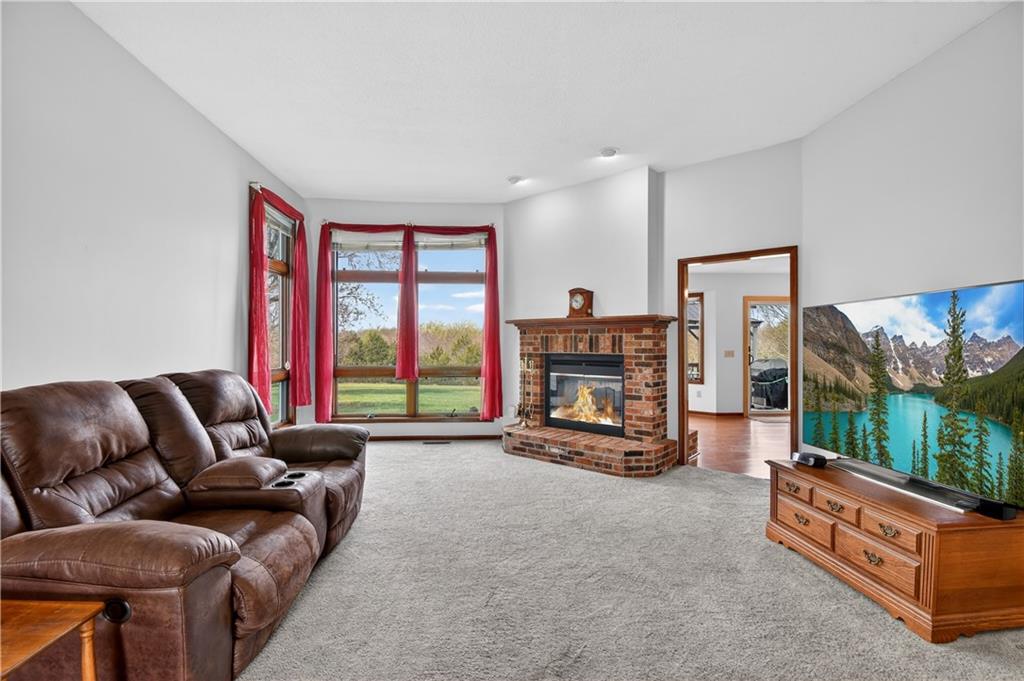 1504 Hillcrest Court Property Photo 3