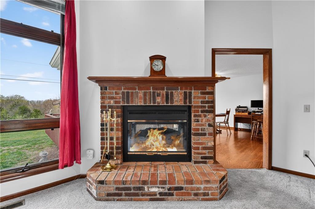 1504 Hillcrest Court Property Photo 4