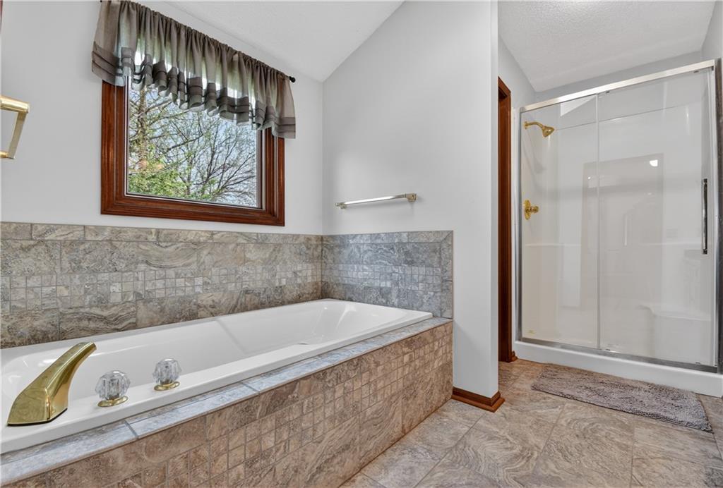 1504 Hillcrest Court Property Photo 13