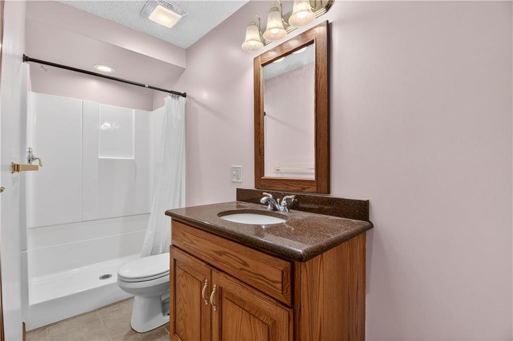 1504 Hillcrest Court Property Photo 20