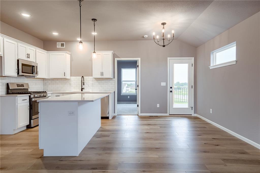 12600 S Parkwood Lane Property Photo 3