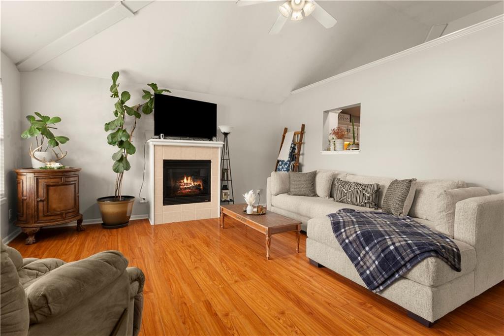 500 Birch Street Property Photo 9