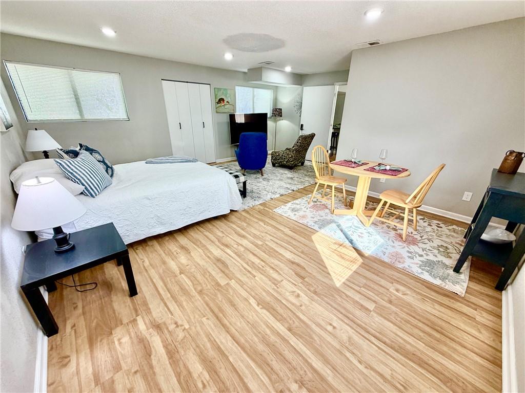 1502 W 25th Court Property Photo 1