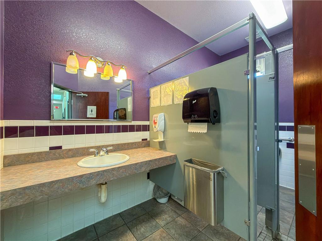 2925 Clinton Road Property Photo 16