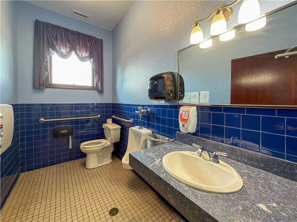 2925 Clinton Road Property Photo 26