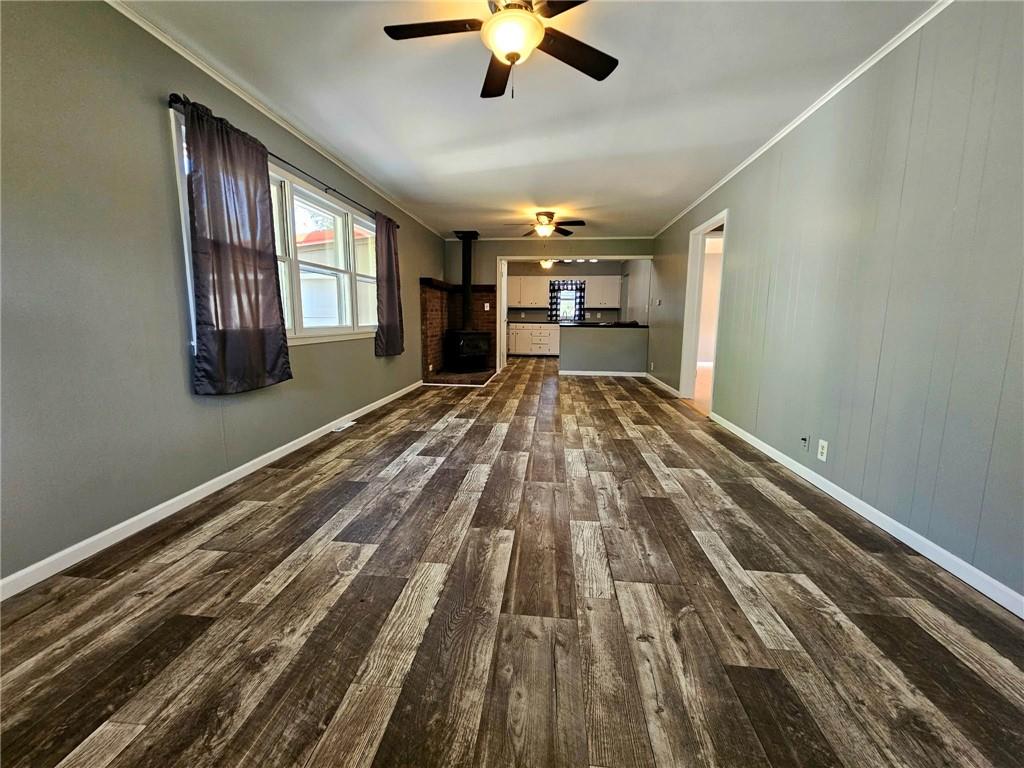 112 W Walnut Street Property Photo 2