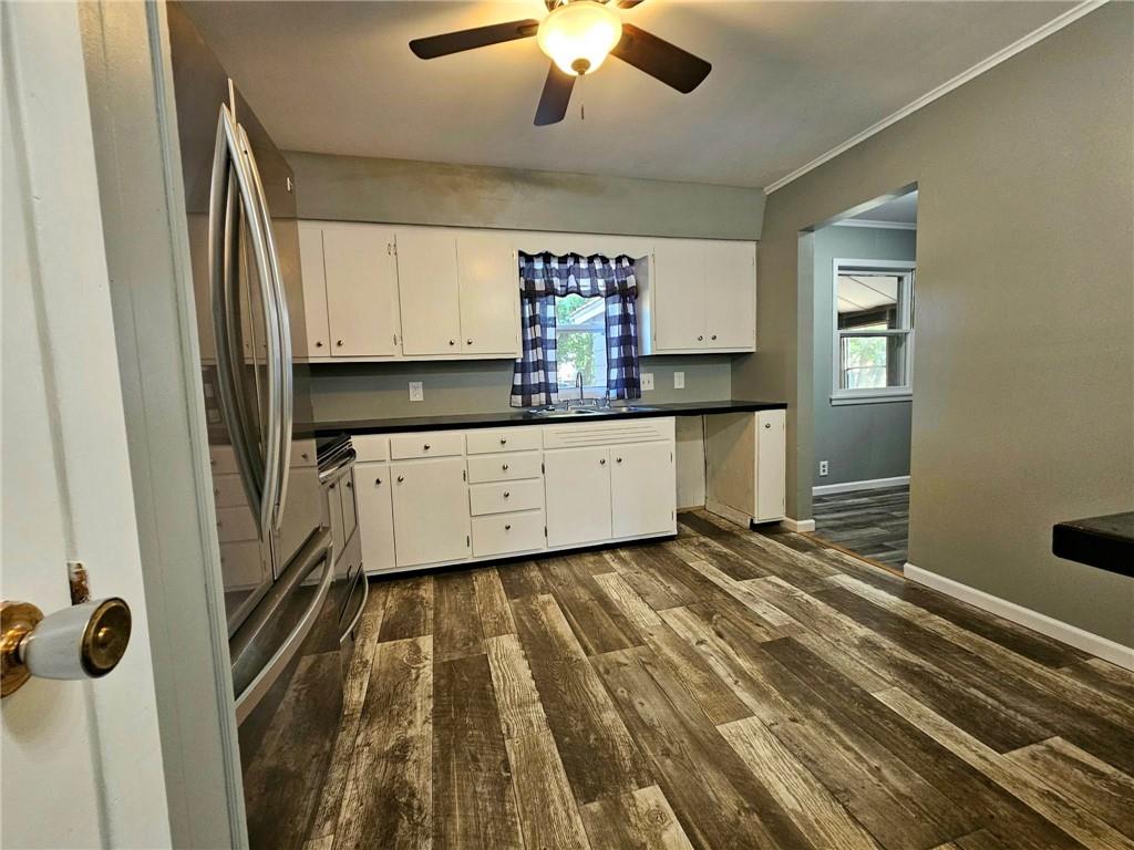 112 W Walnut Street Property Photo 5