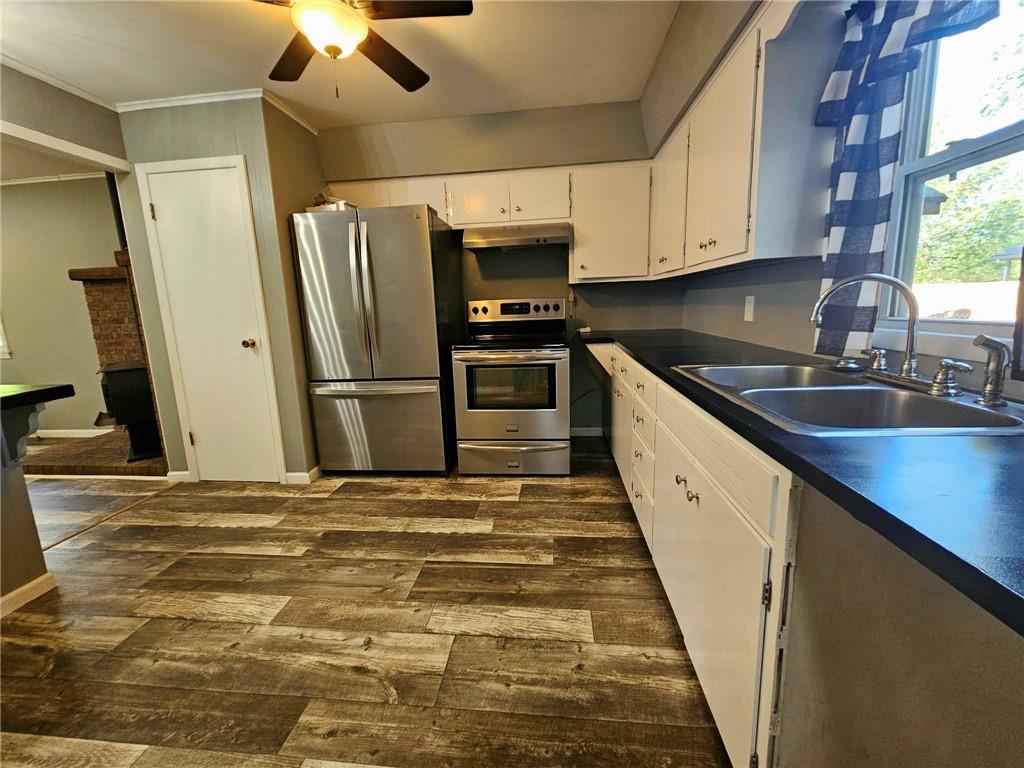112 W Walnut Street Property Photo 6