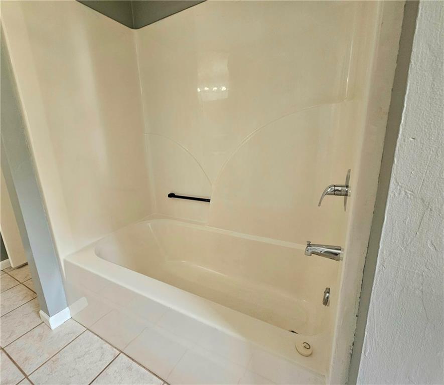 112 W Walnut Street Property Photo 11