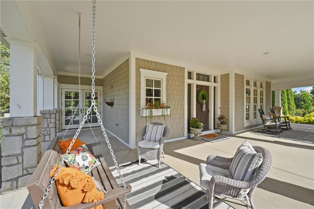 17805 Bond Avenue Property Photo 6