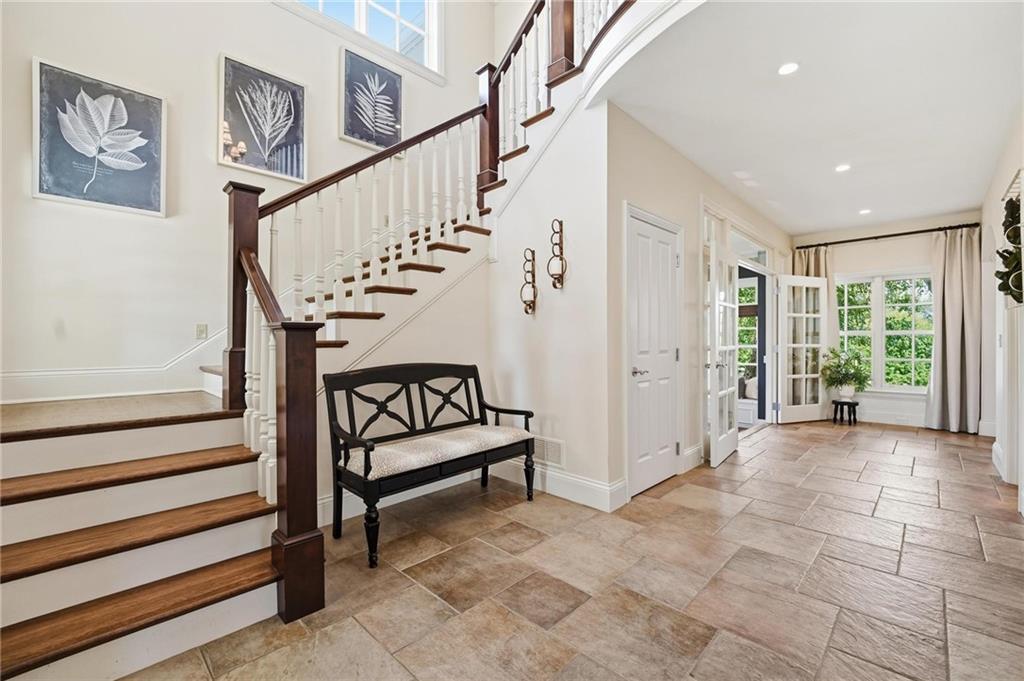 17805 Bond Avenue Property Photo 7