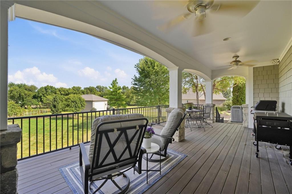 17805 Bond Avenue Property Photo 16