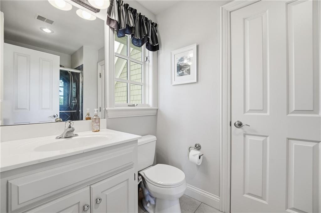 17805 Bond Avenue Property Photo 39