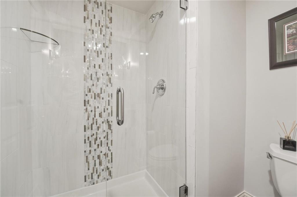 17805 Bond Avenue Property Photo 58