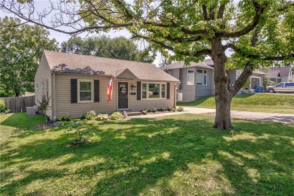 5531 REEDS Road Property Photo 1