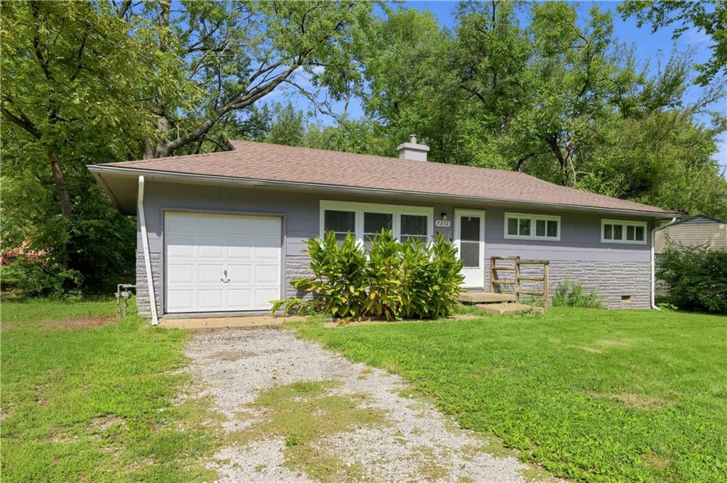 7310 Ruskin Way Property Photo 2