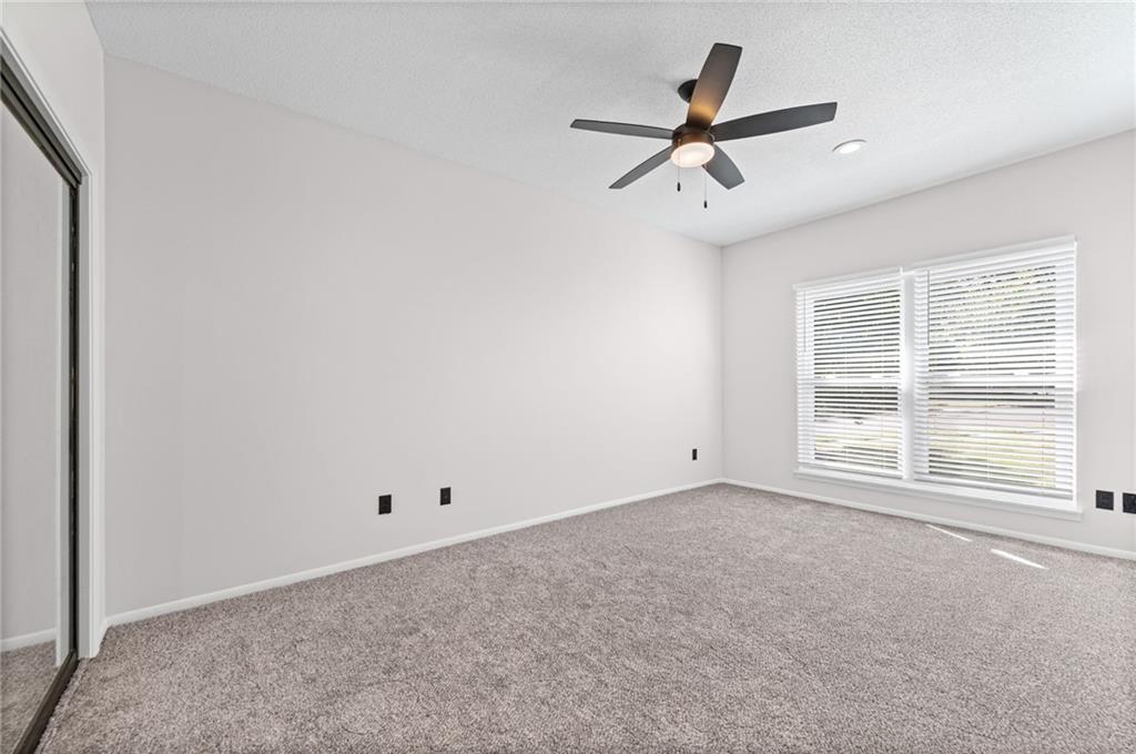 10780 Oakmont Street Property Photo 7