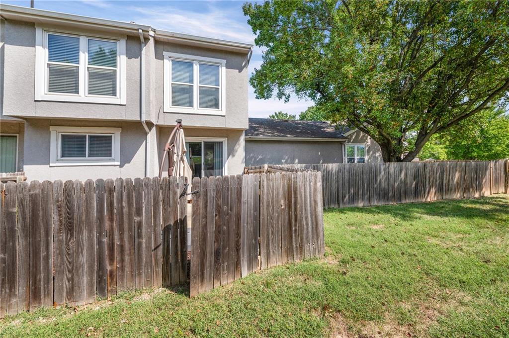 10780 Oakmont Street Property Photo 17