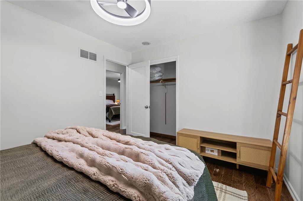 507 Se Adobe Drive Property Photo 17