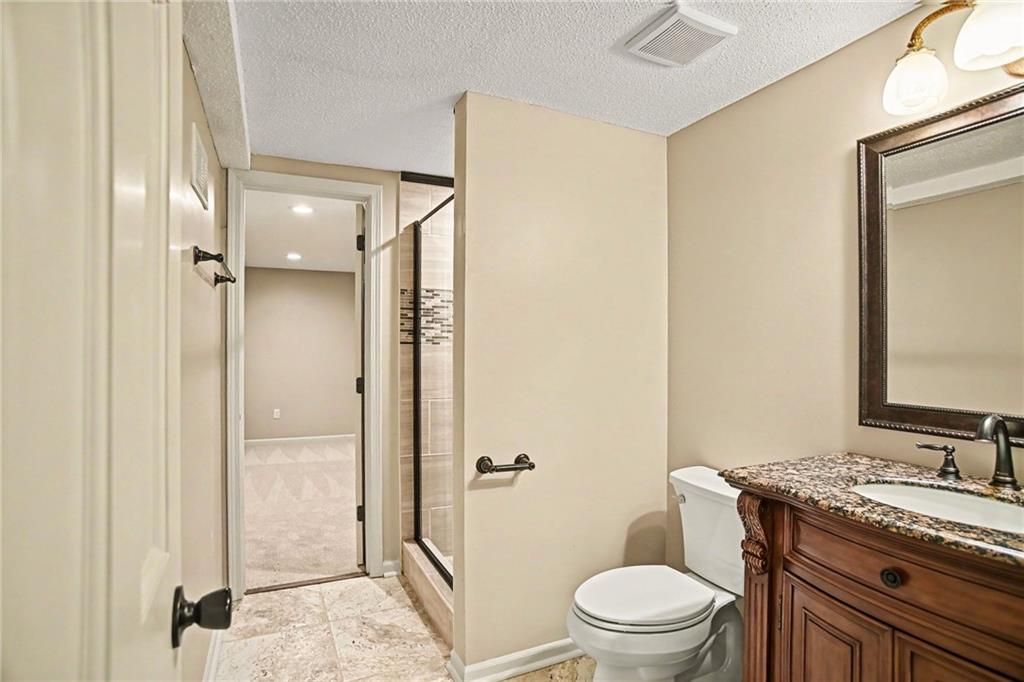 1005 Blueberry Lane Property Photo 14