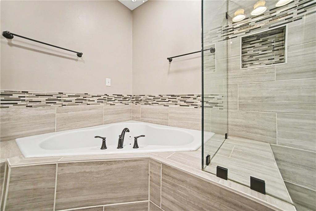 1005 Blueberry Lane Property Photo 18