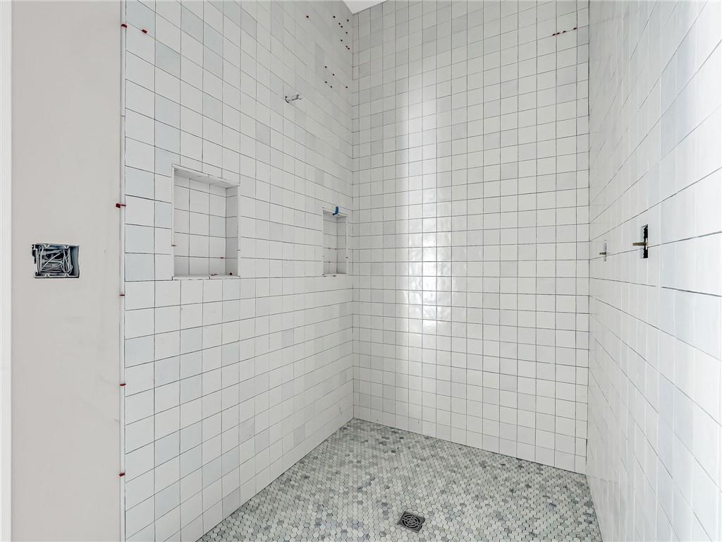 3119 W 72nd Terrace Property Photo 14