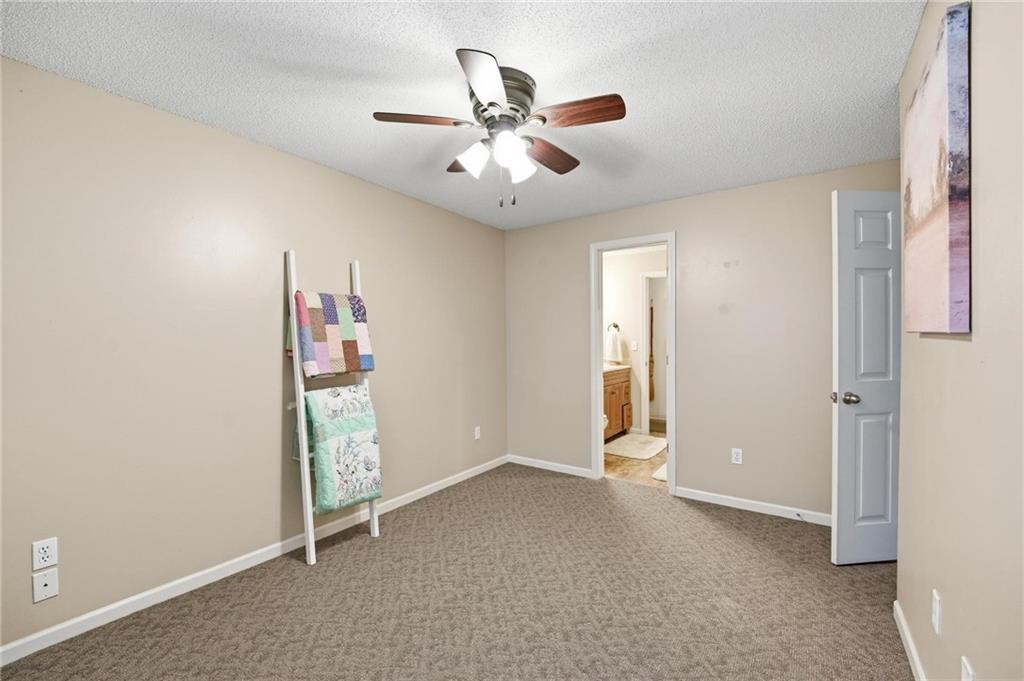 312 E Hansen Court Property Photo 6