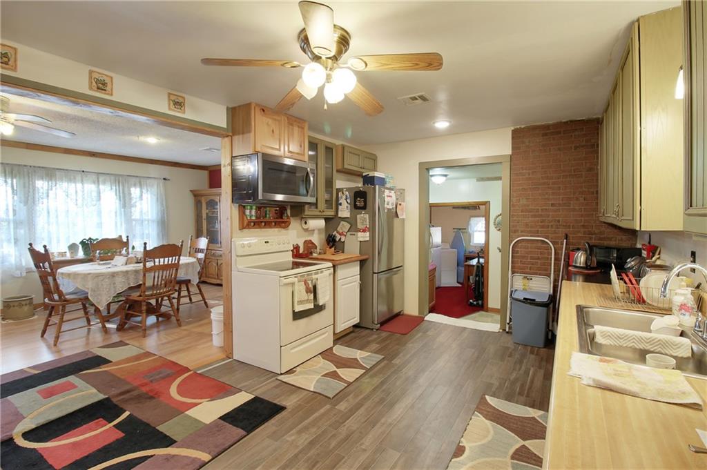 5005 Anderson Road Property Photo 6