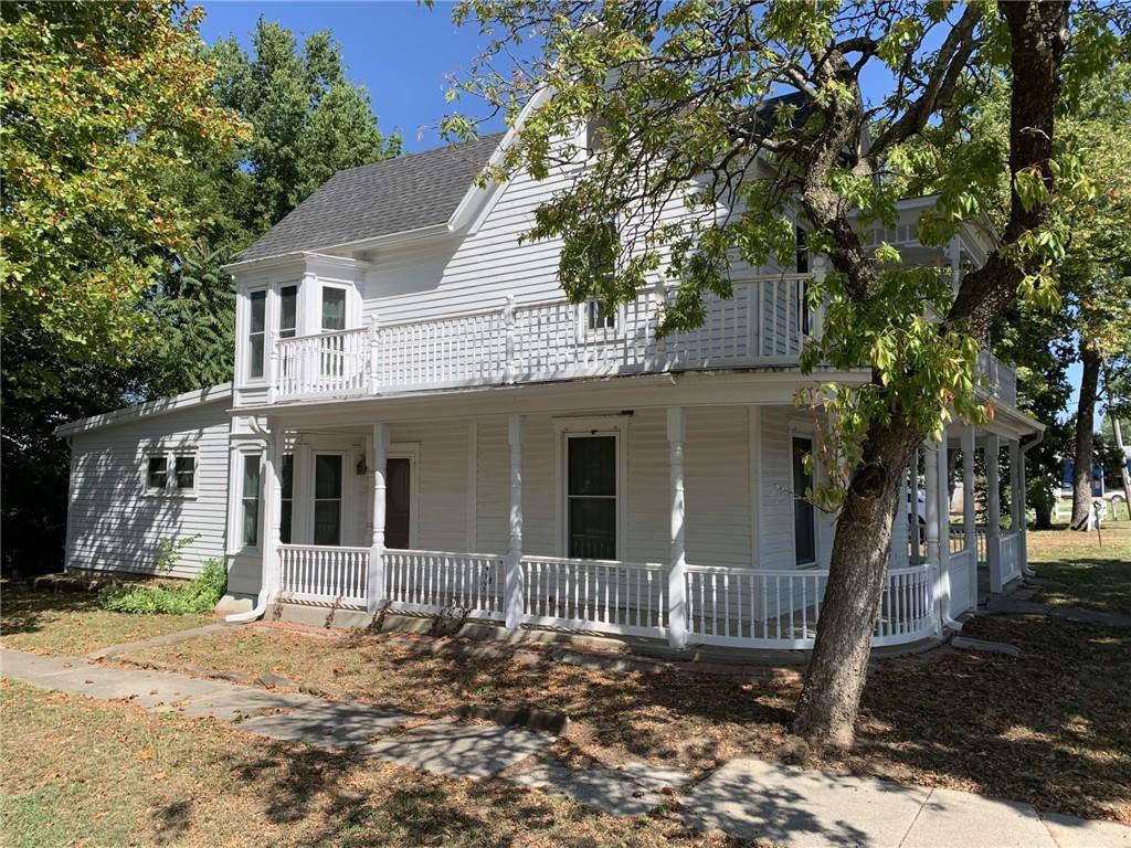 105 S Broad Street Property Photo 2